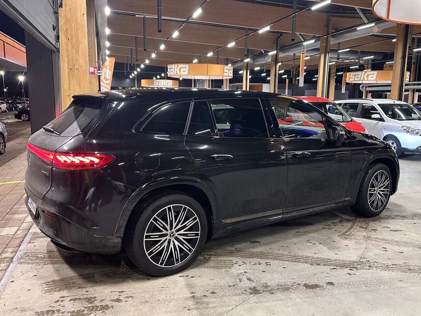 MERCEDES-BENZ EQS SUV 2023