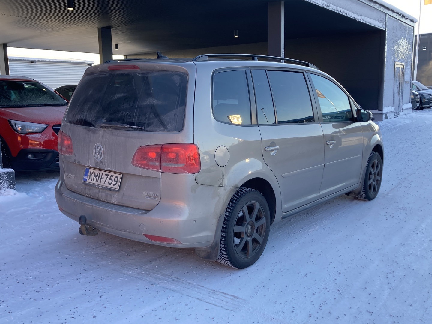 VOLKSWAGEN Touran 2014