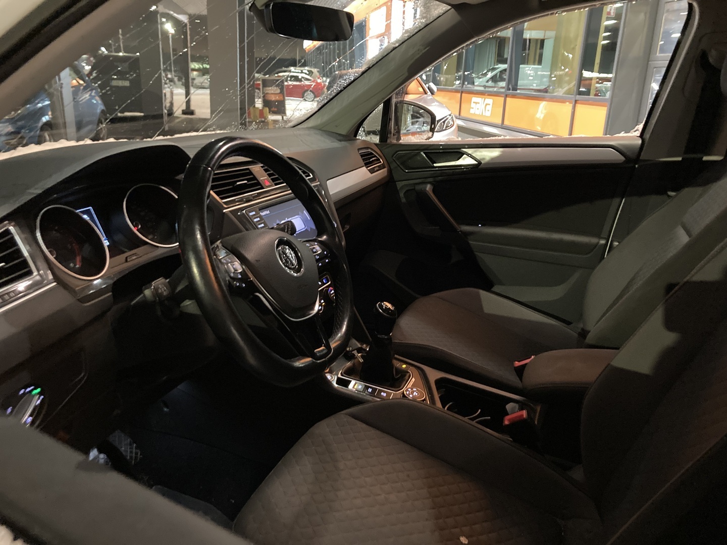 VOLKSWAGEN Tiguan 2017