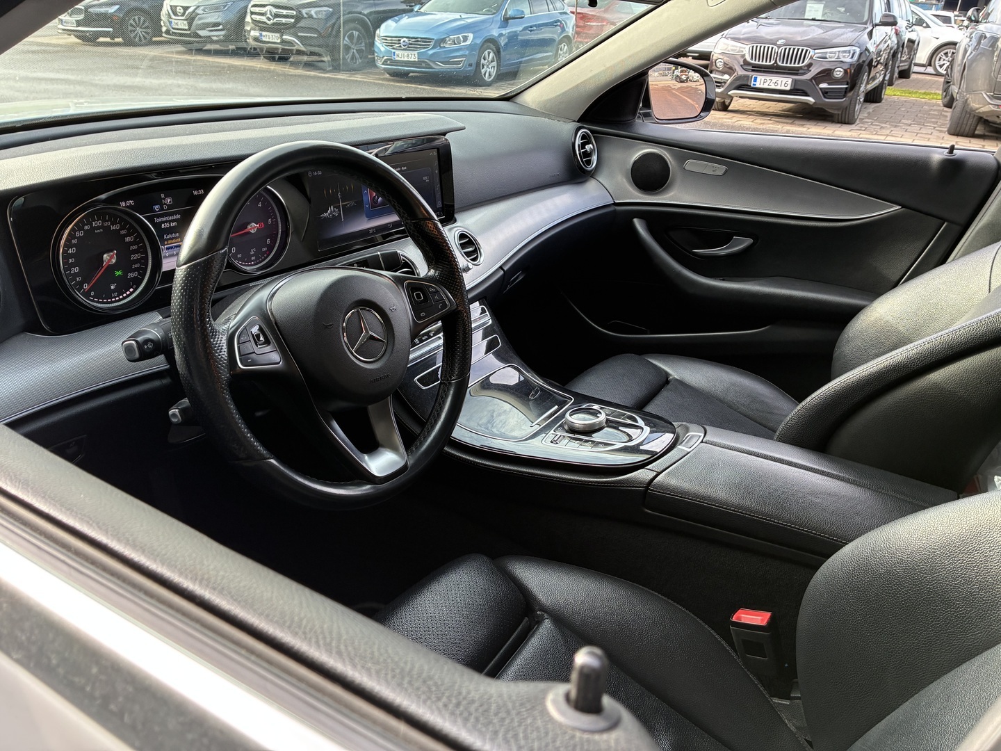 MERCEDES-BENZ E 2018