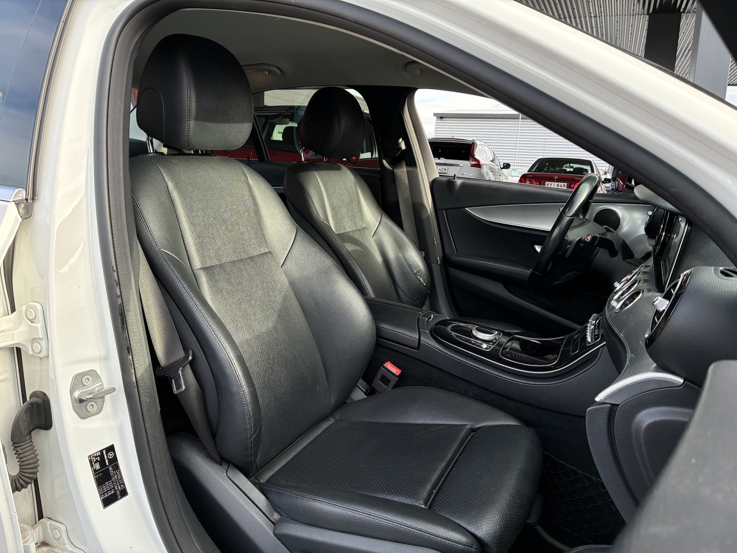 MERCEDES-BENZ E 2018