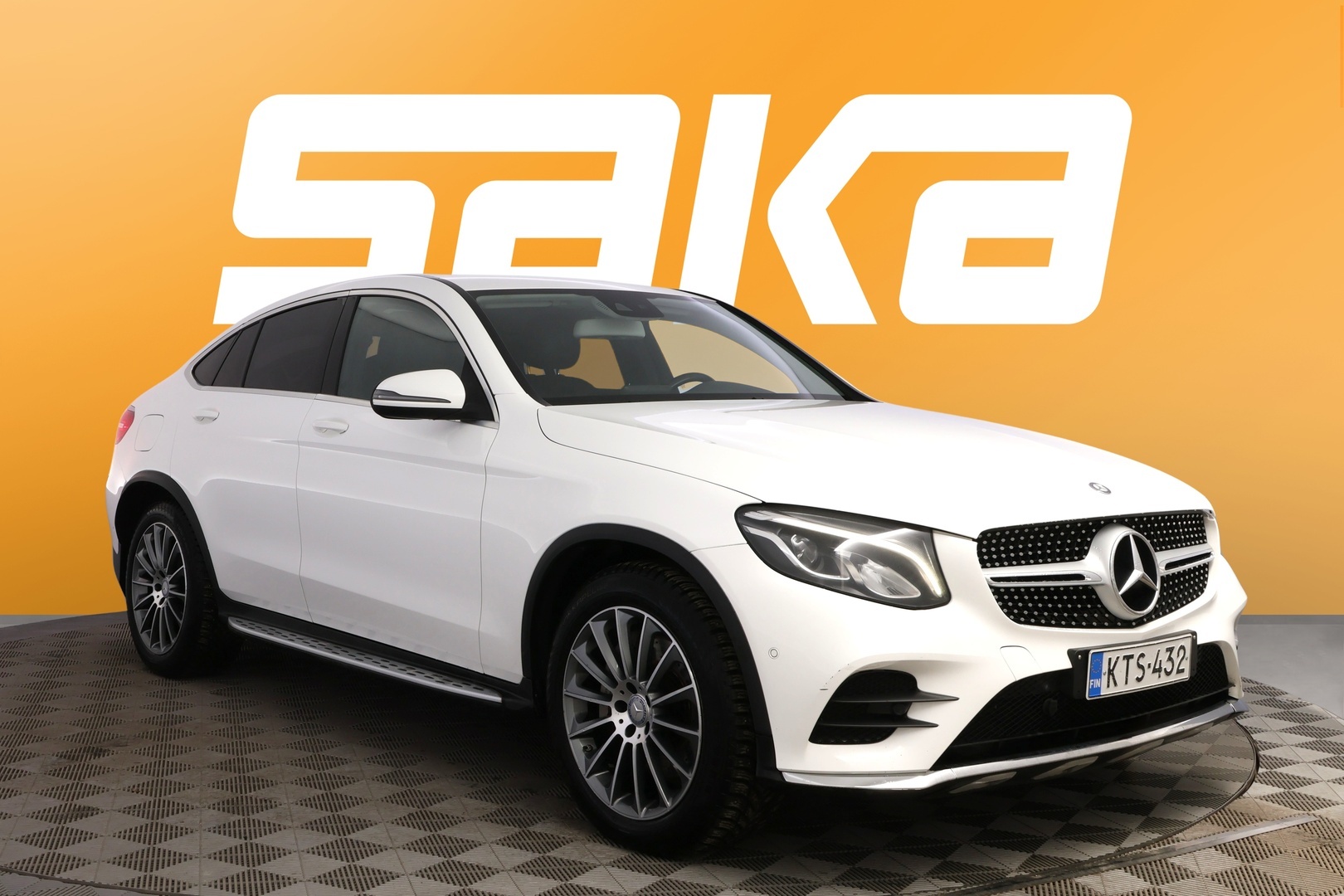 MERCEDES-BENZ GLC 2016