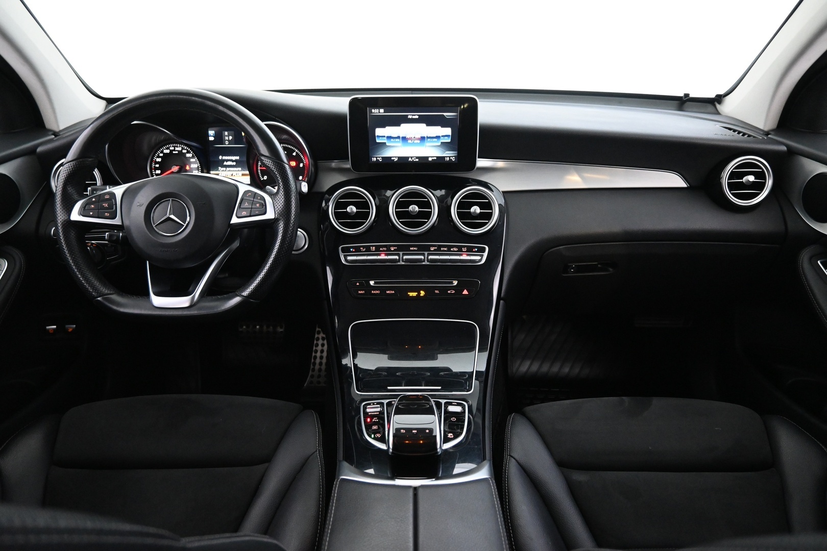 MERCEDES-BENZ GLC 2016