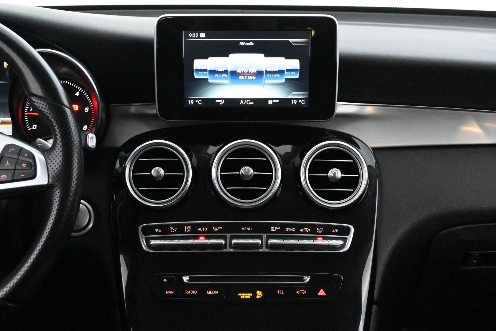 MERCEDES-BENZ GLC 2016