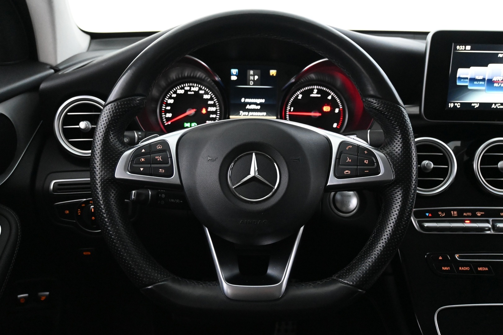 MERCEDES-BENZ GLC 2016