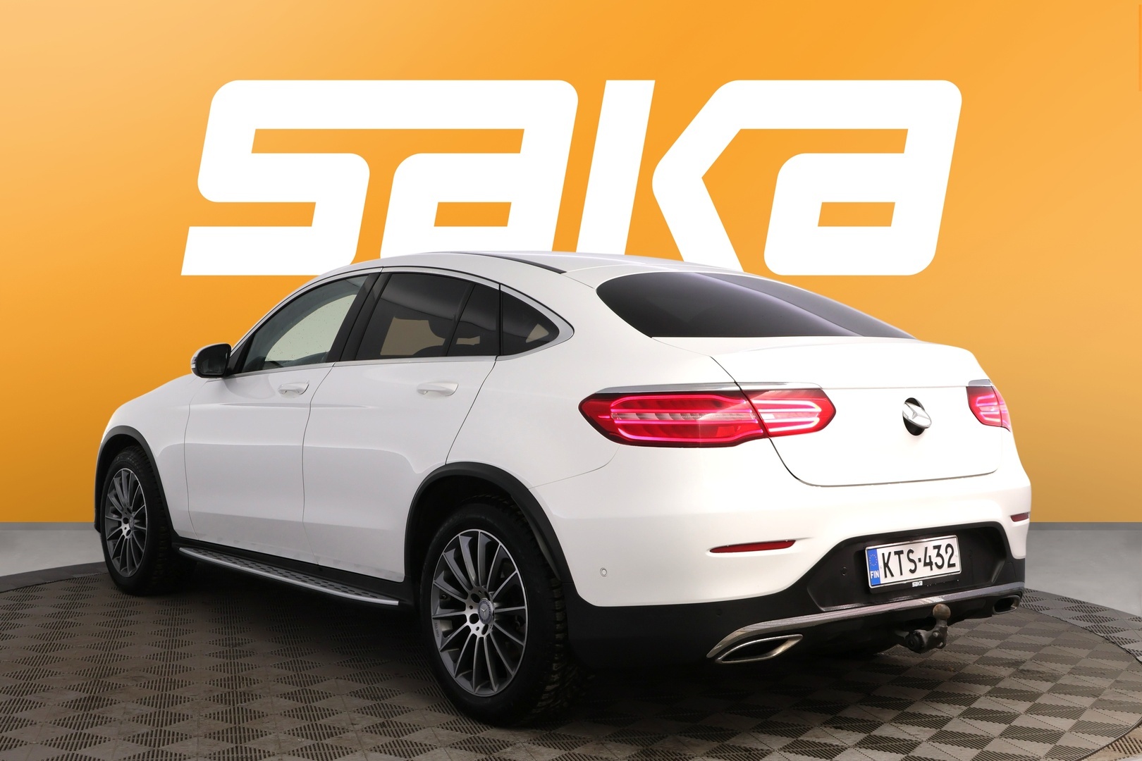 MERCEDES-BENZ GLC 2016