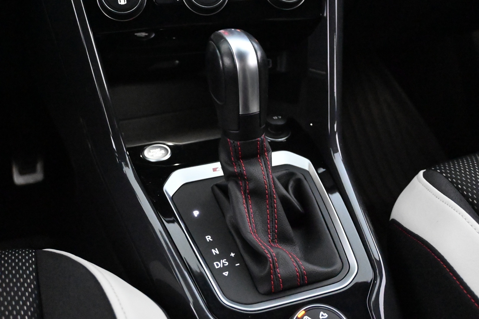 VOLKSWAGEN T-Roc 2020