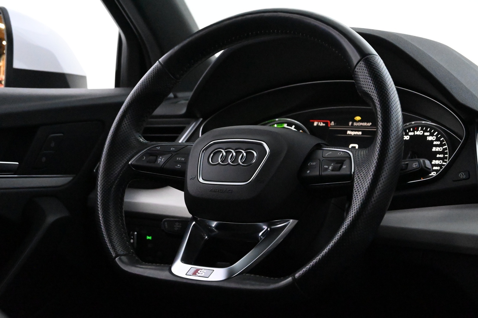 AUDI Q5 2021