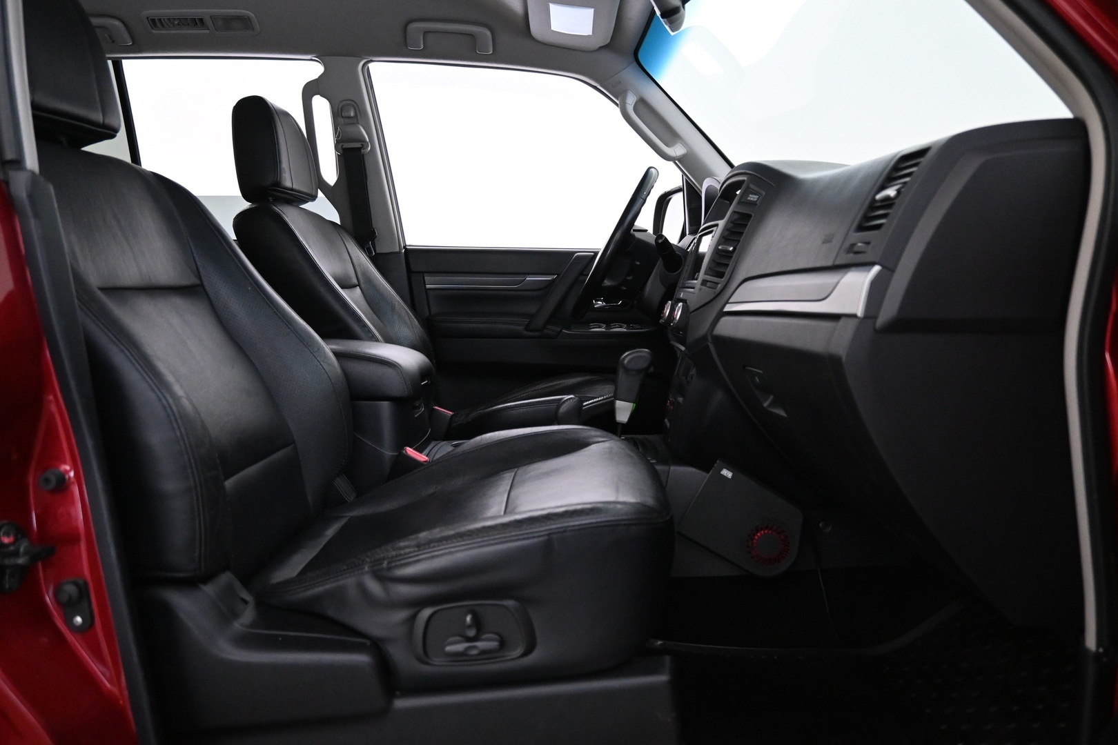 MITSUBISHI Pajero 2008