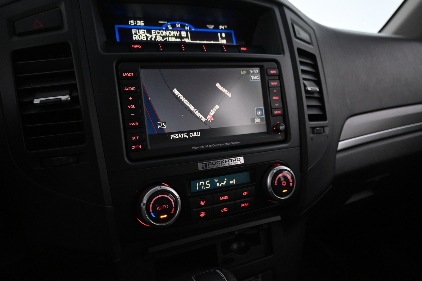 MITSUBISHI Pajero 2008