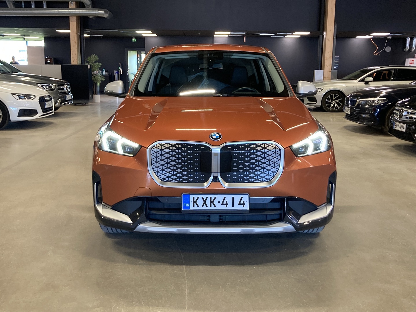 BMW iX1 2024