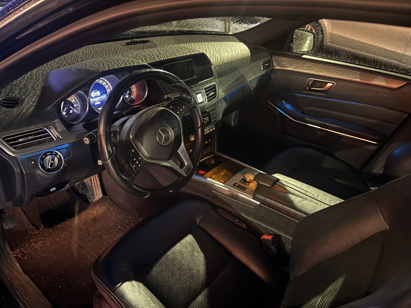 MERCEDES-BENZ E 2015