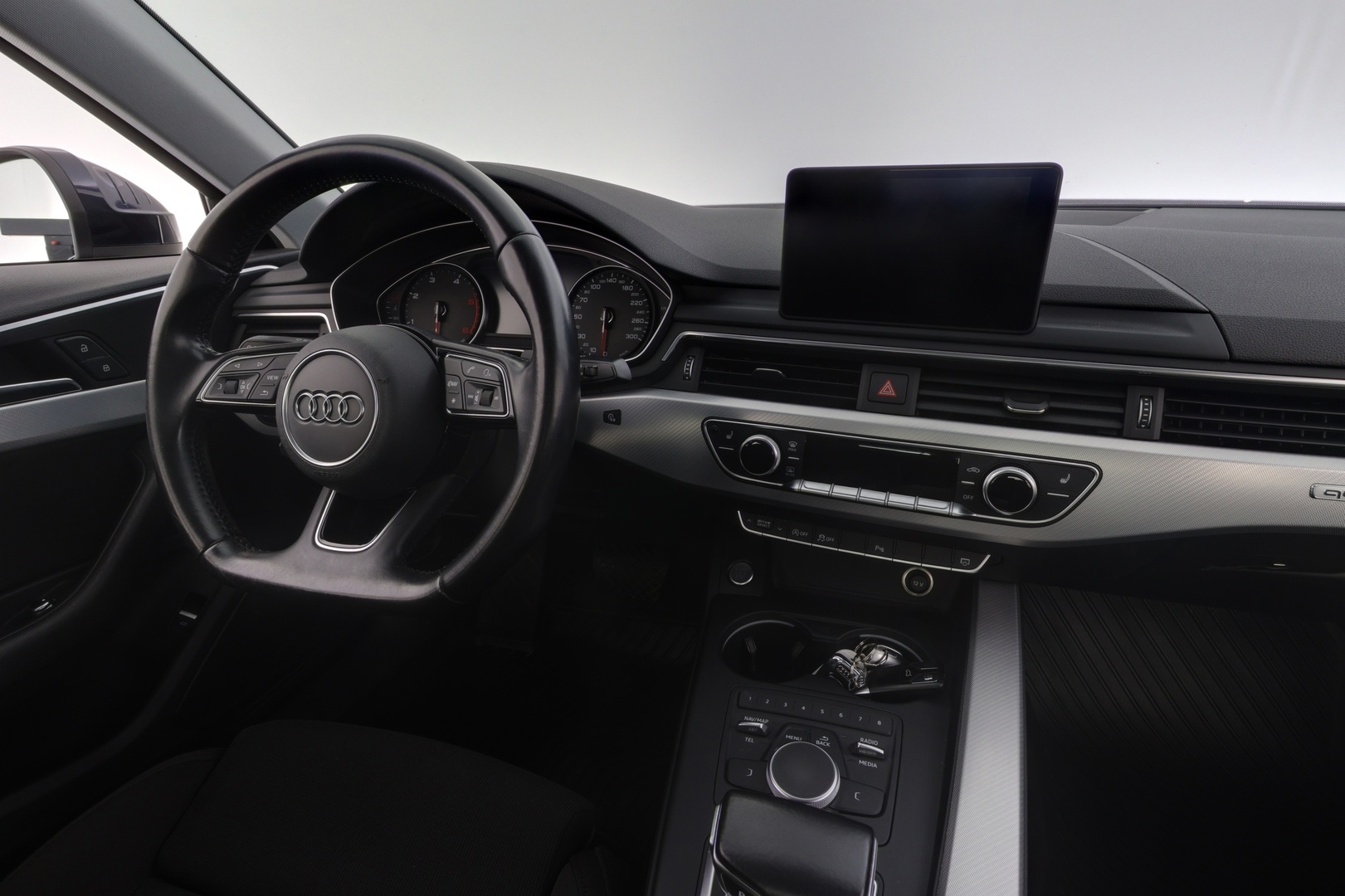 AUDI A4 2016