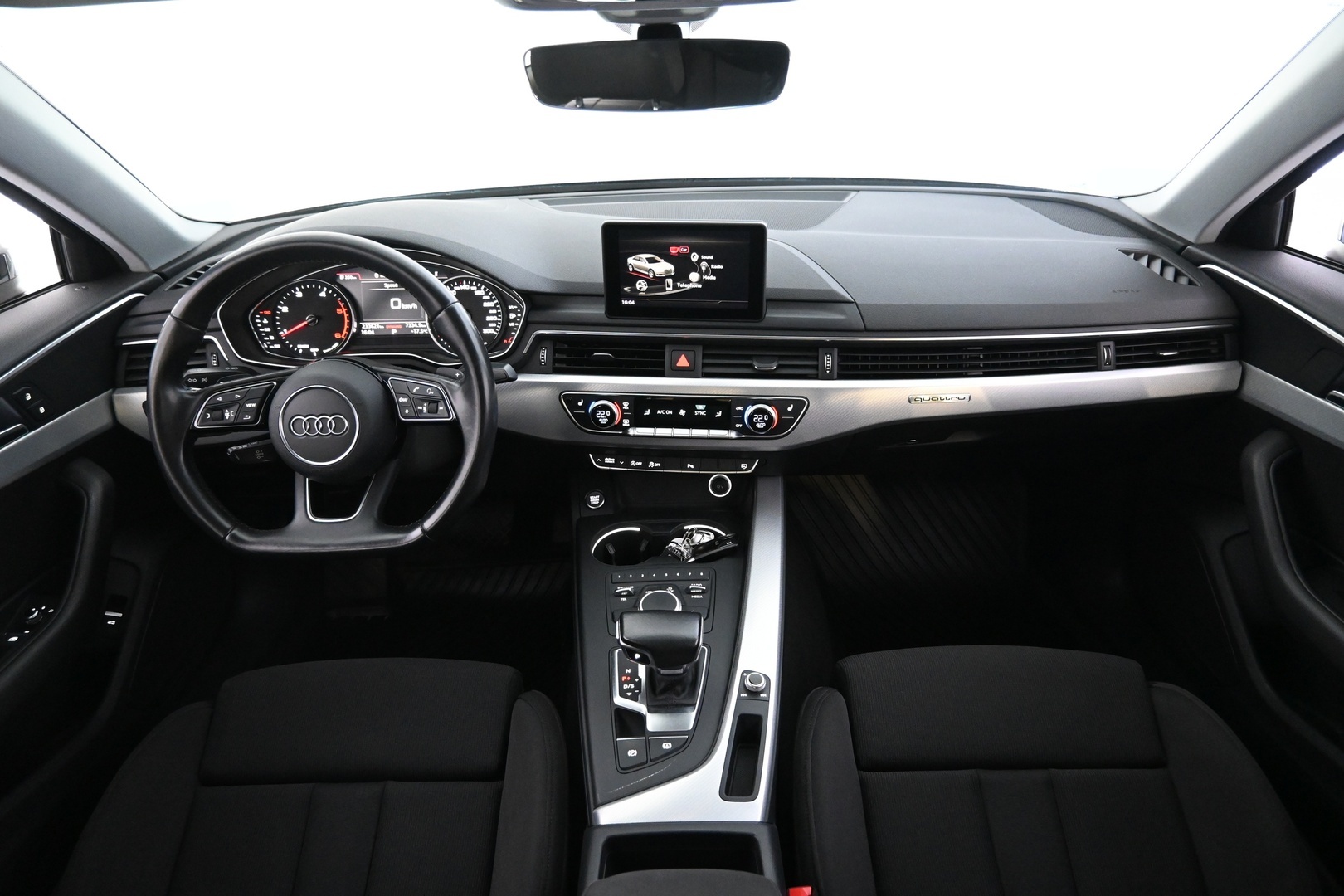 AUDI A4 2016