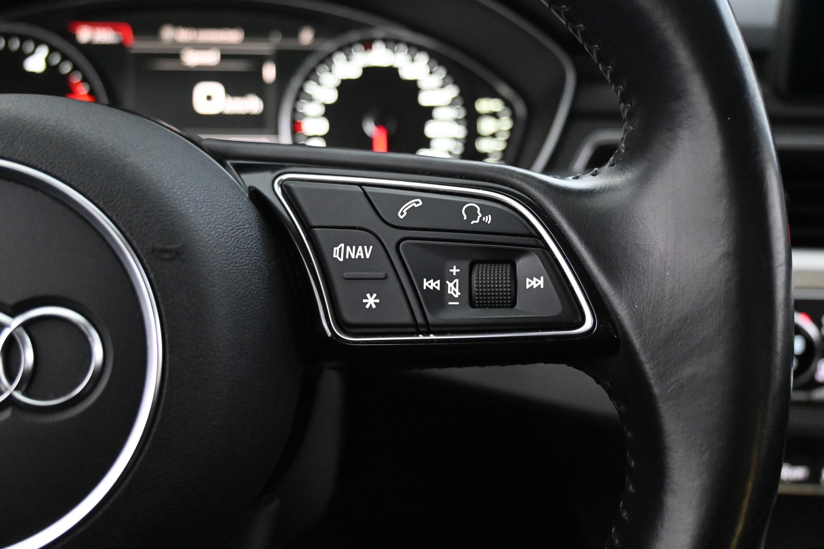 AUDI A4 2016