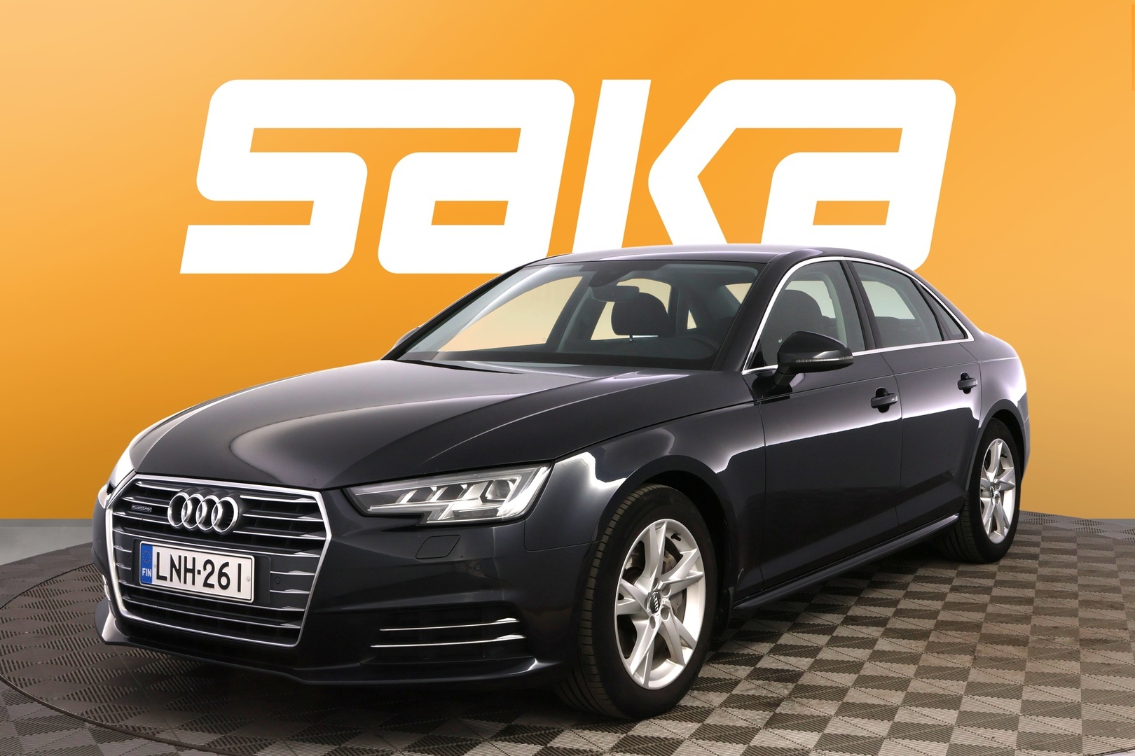 AUDI A4 2016