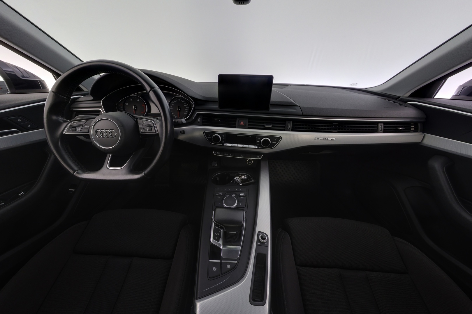 AUDI A4 2016
