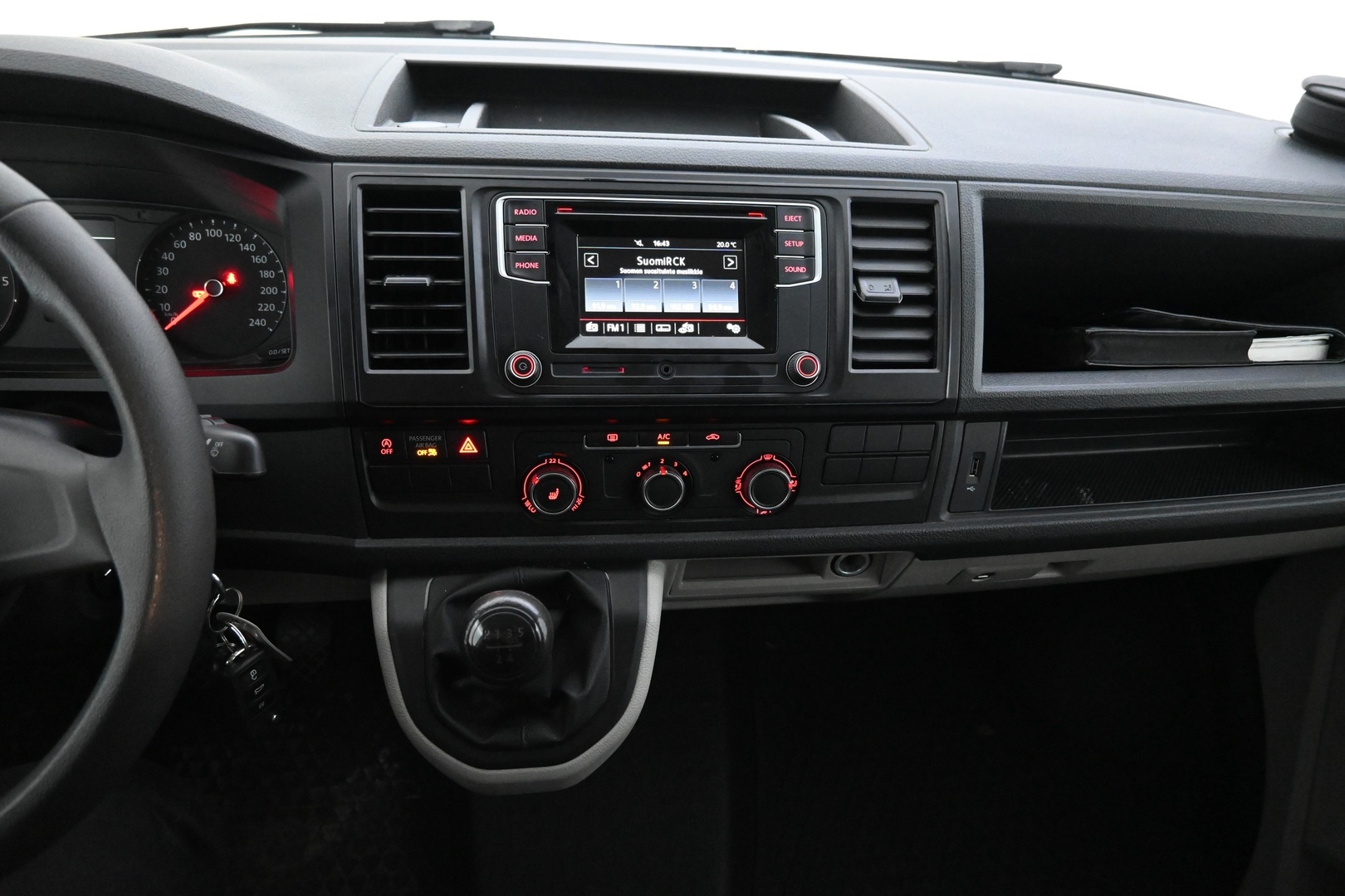 VOLKSWAGEN Transporter 2016