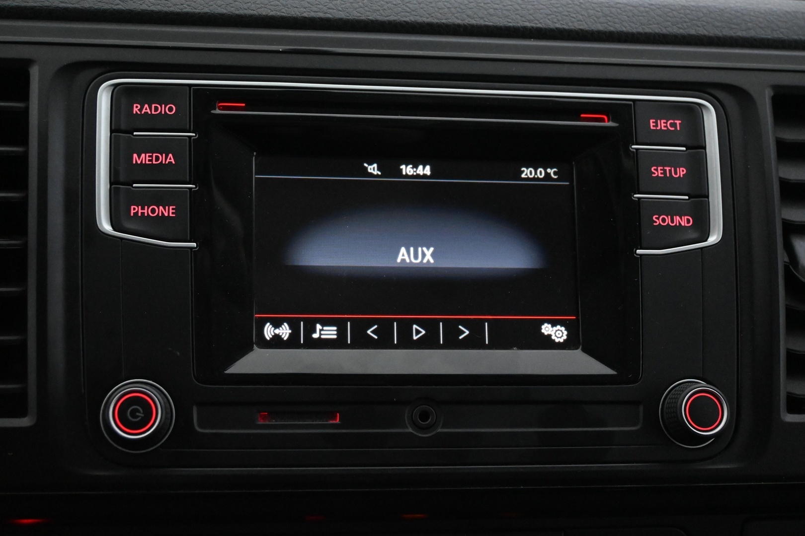 VOLKSWAGEN Transporter 2016