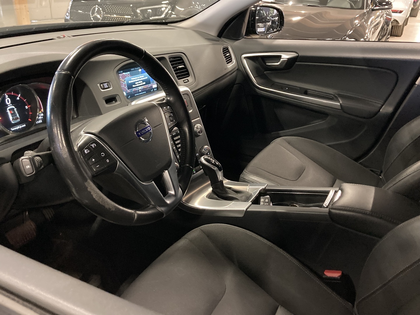 VOLVO V60 Cross Country 2017