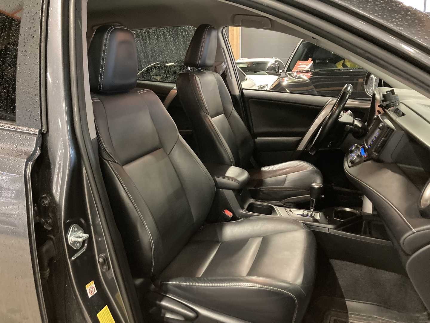 TOYOTA RAV4 2017