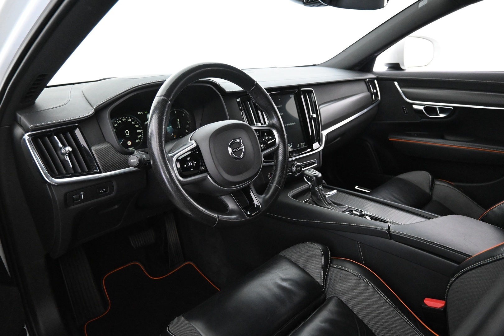 VOLVO V90 Cross Country 2018