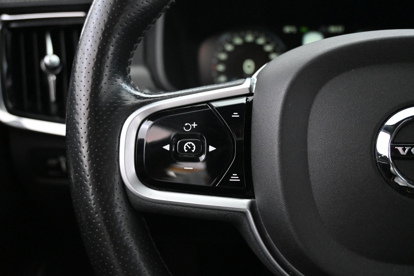 VOLVO V90 Cross Country 2018