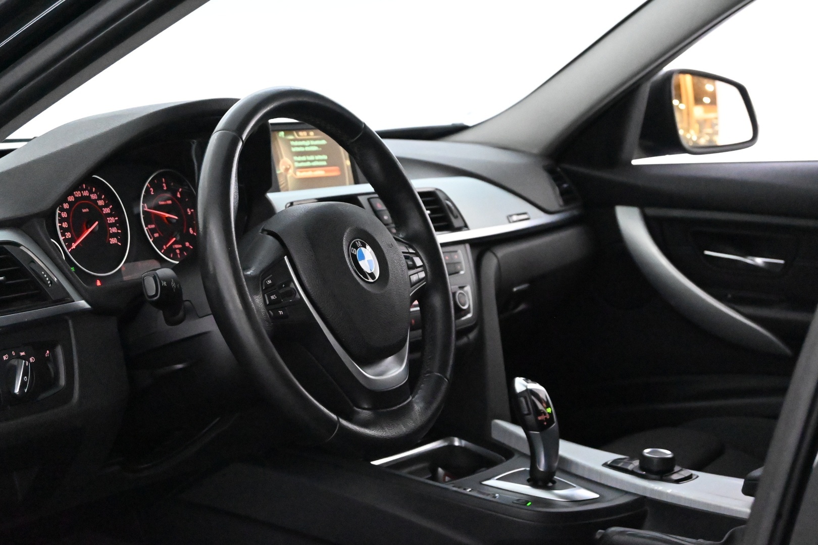 BMW 320 2015