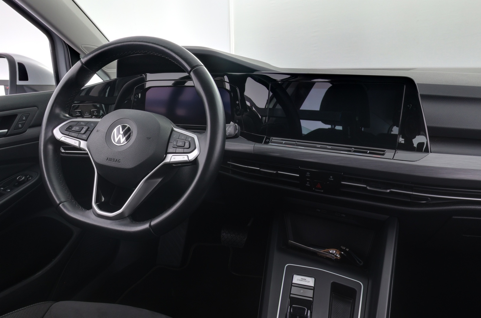 VOLKSWAGEN Golf 2020