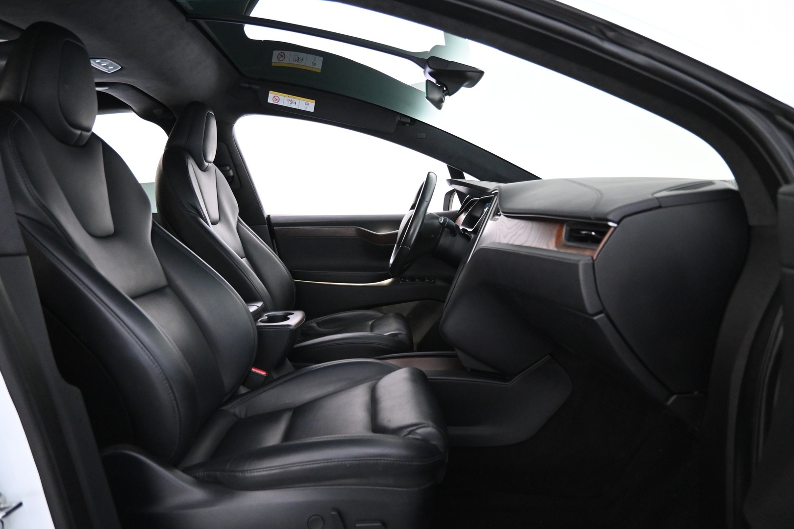 TESLA Model X 2021