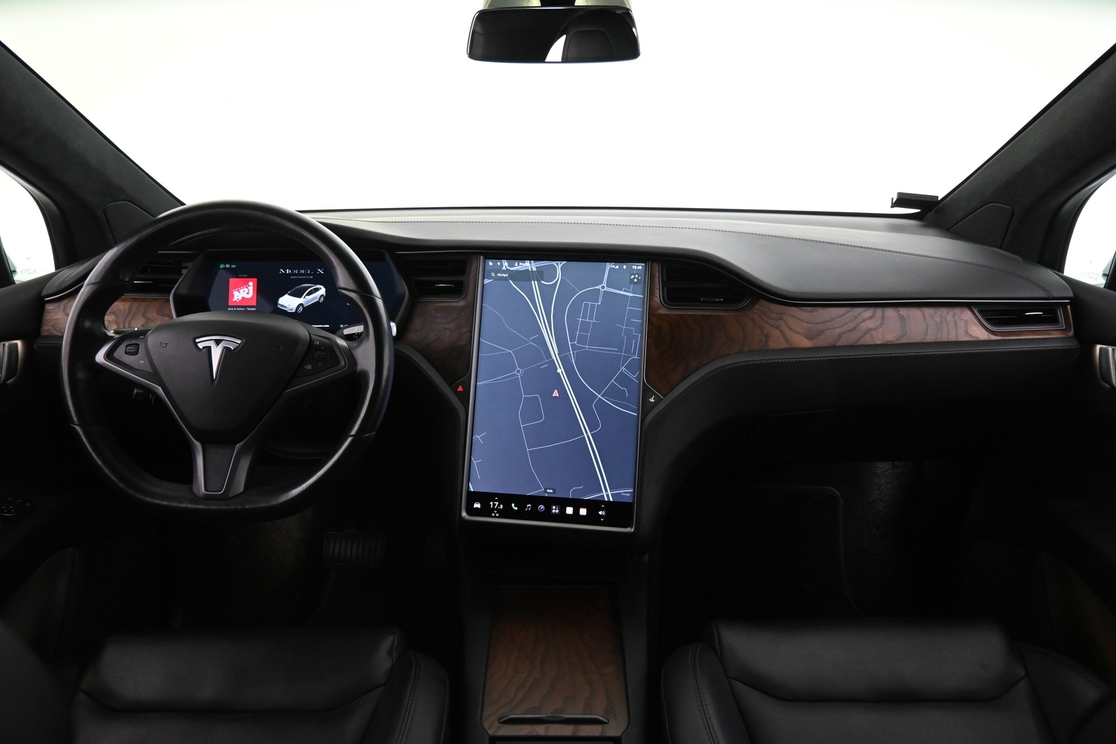 TESLA Model X 2021