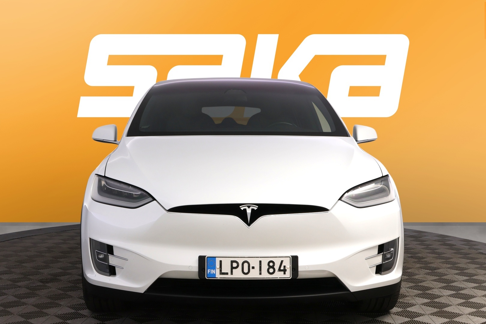 TESLA Model X 2021