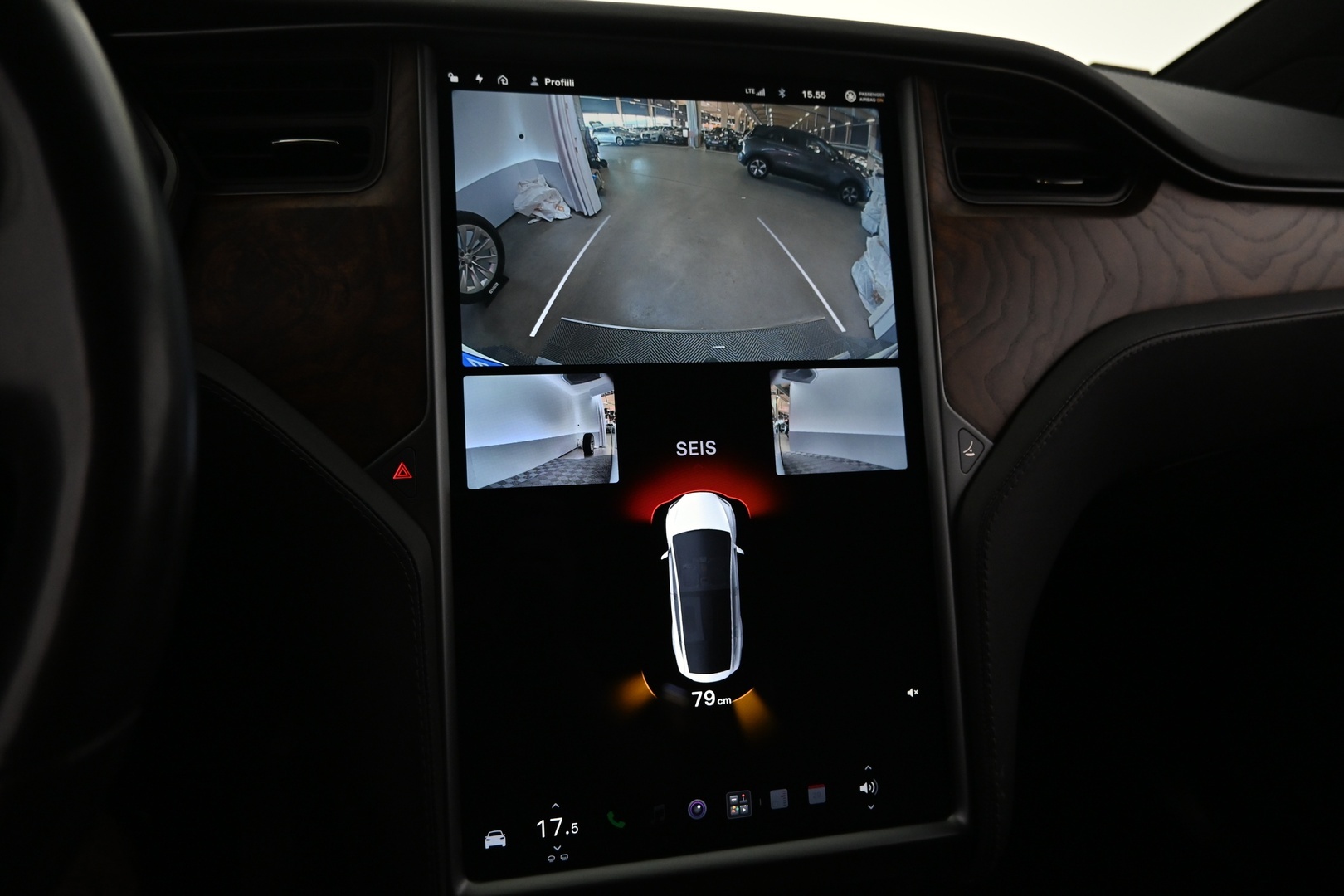 TESLA Model X 2021