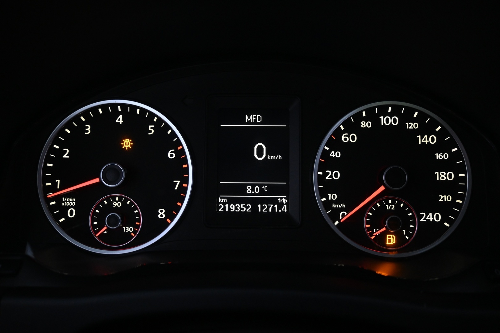 VOLKSWAGEN Tiguan 2011