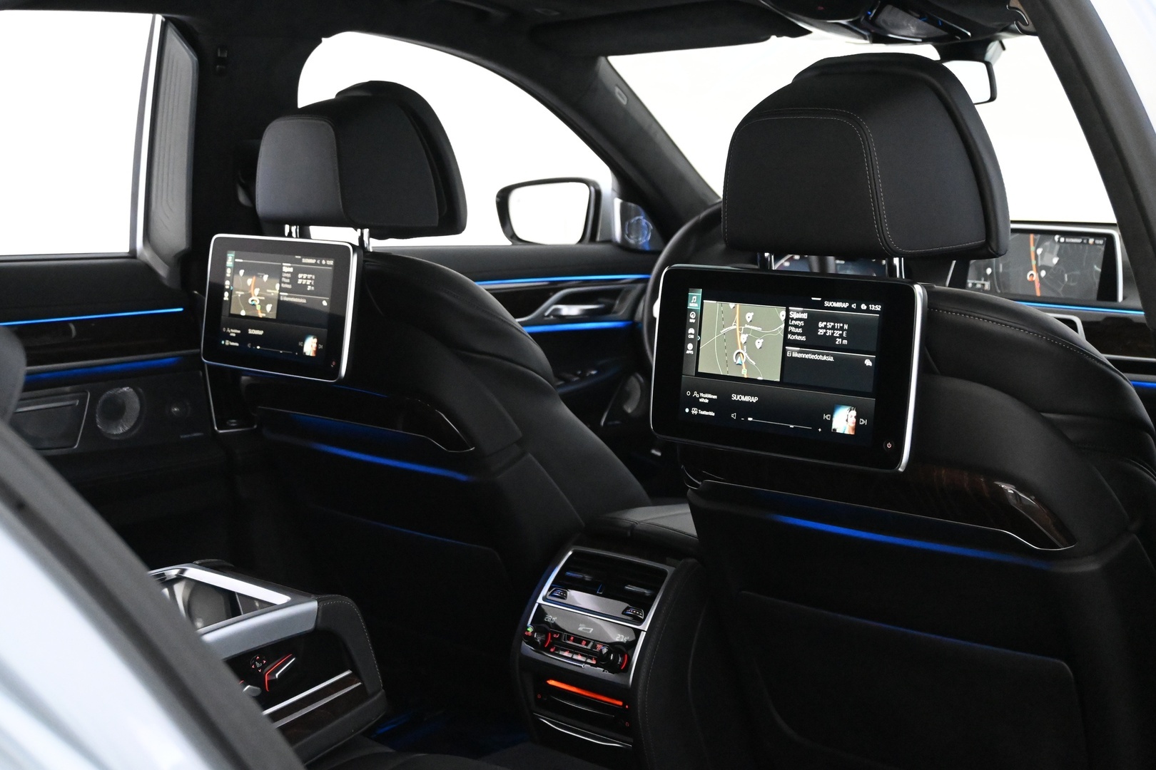 BMW 745 2020