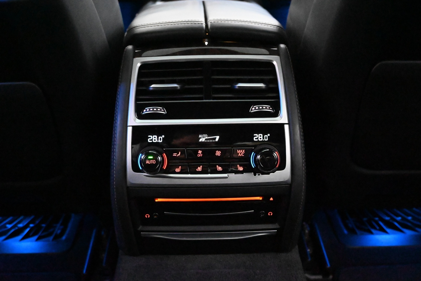 BMW 745 2020