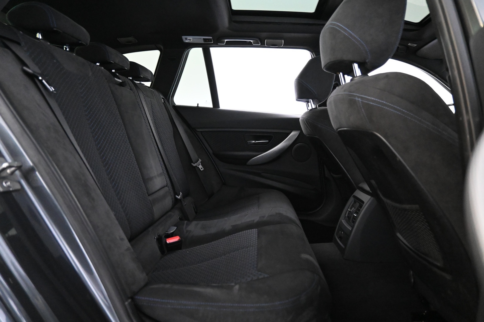BMW 330 2013