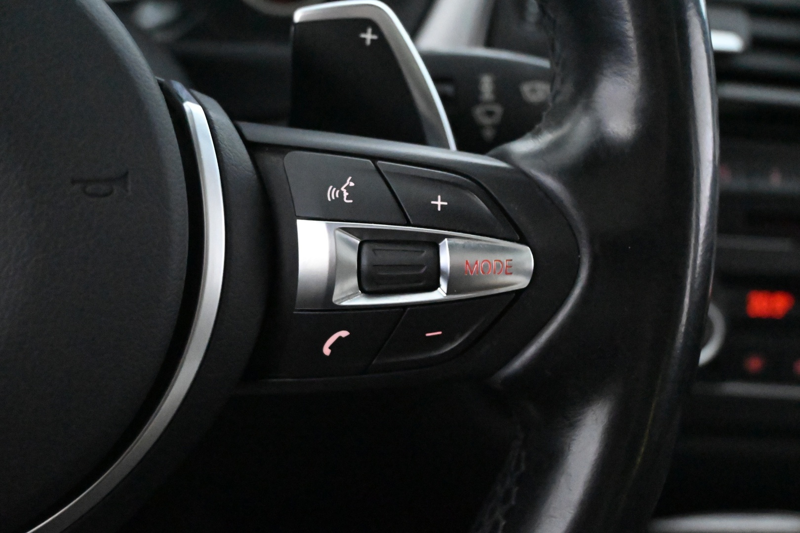 BMW 330 2013