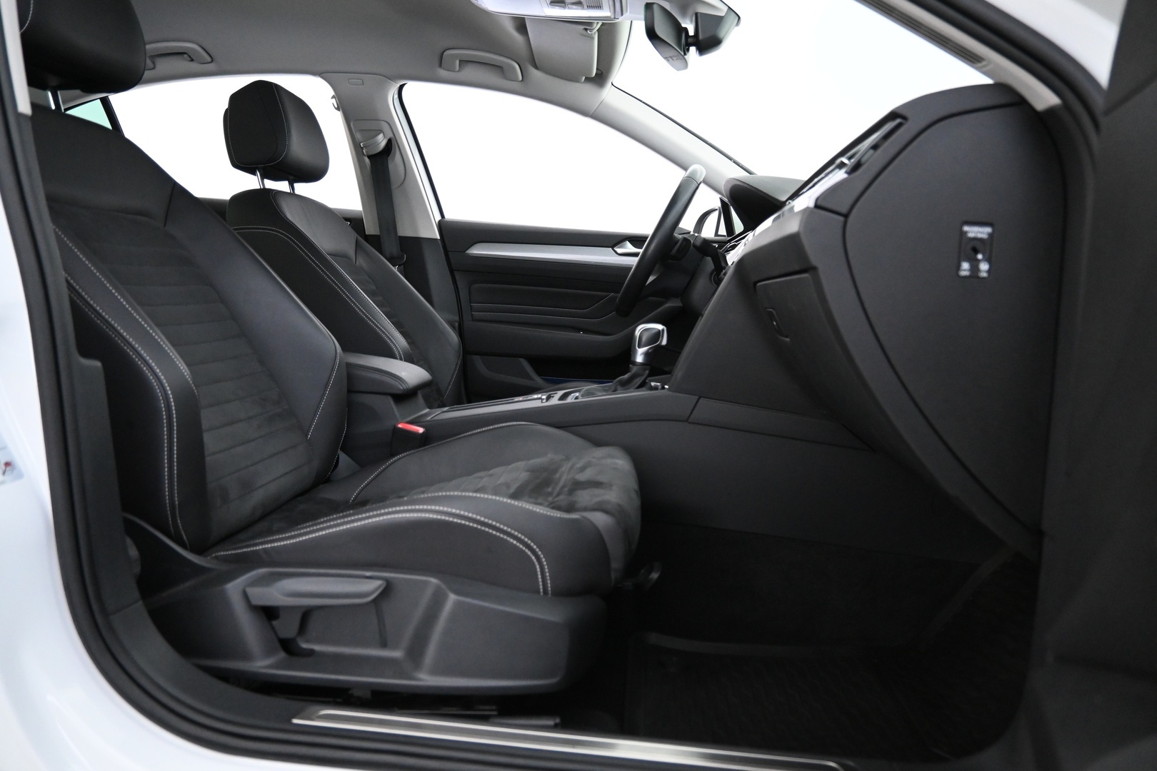 VOLKSWAGEN Passat 2020