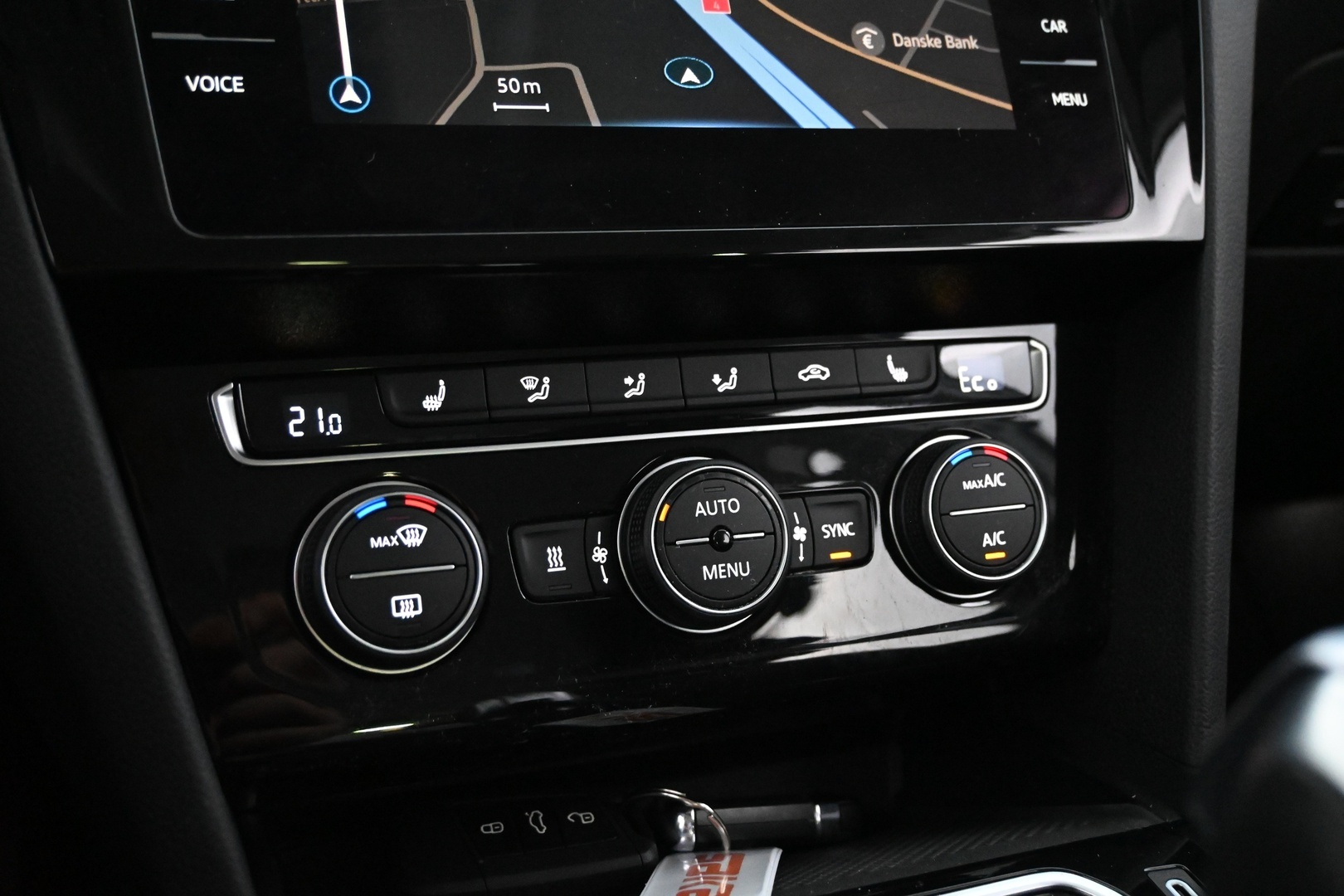 VOLKSWAGEN Passat 2020