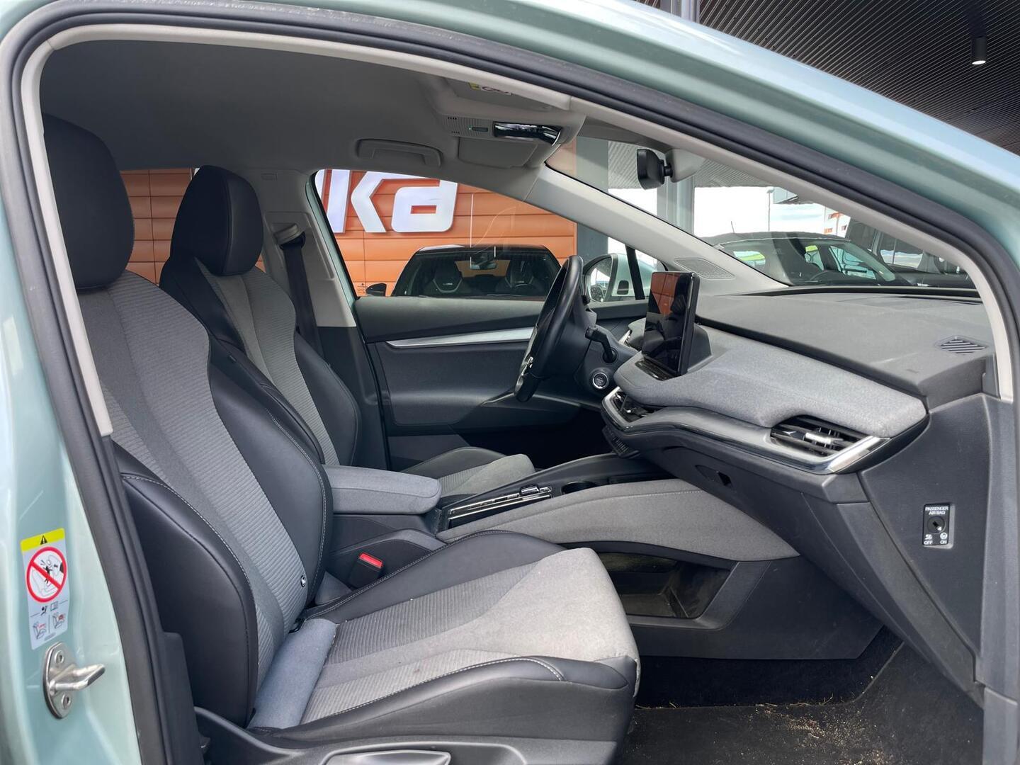 SKODA Enyaq 2023