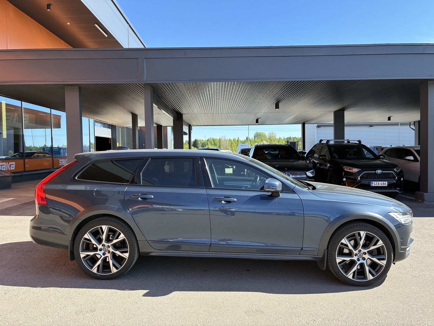 VOLVO V90 Cross Country 2018