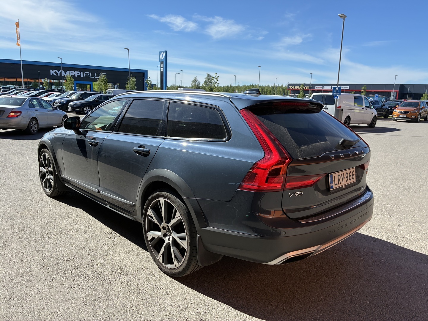 VOLVO V90 Cross Country 2018