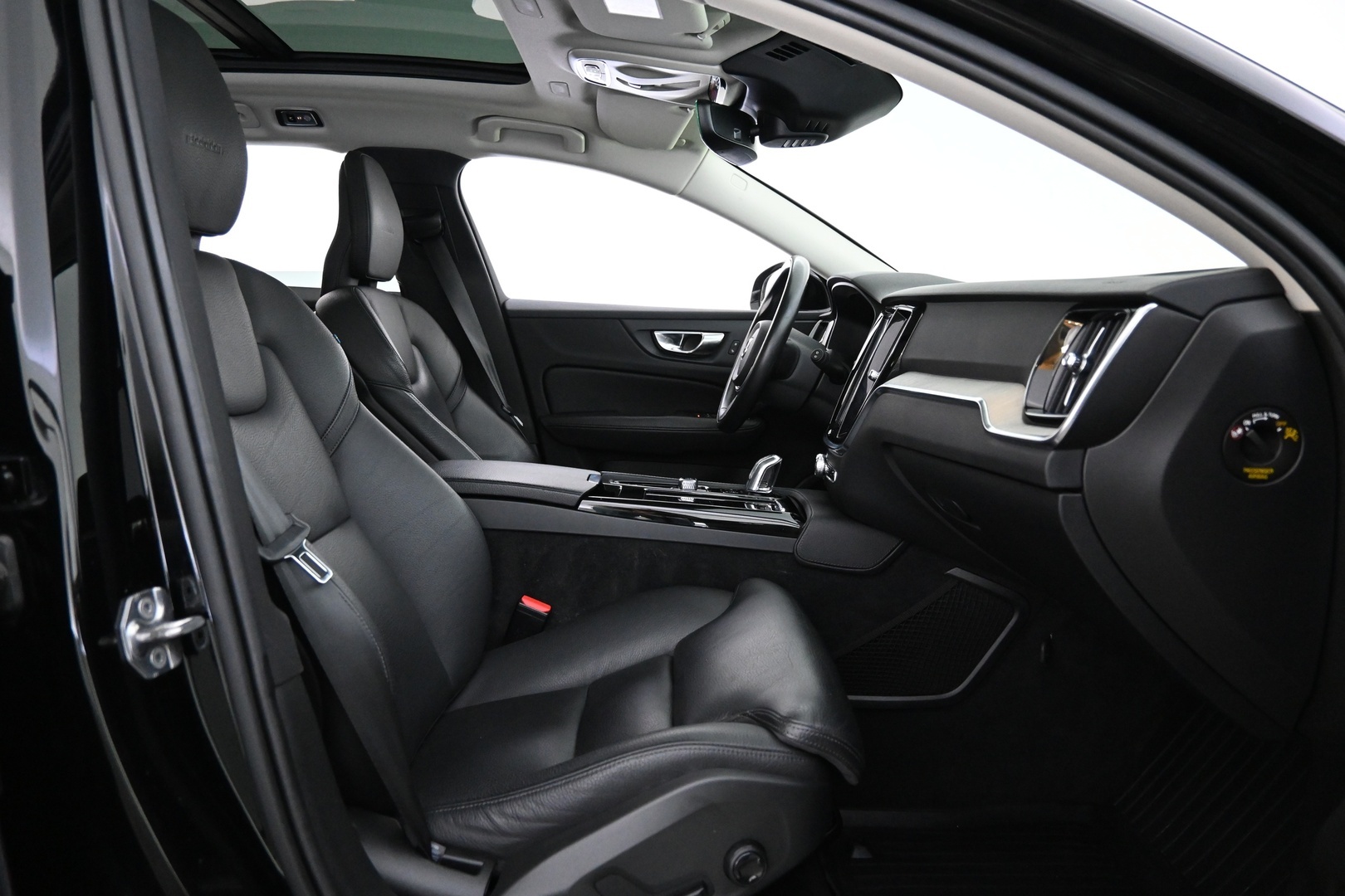 VOLVO V60 2019