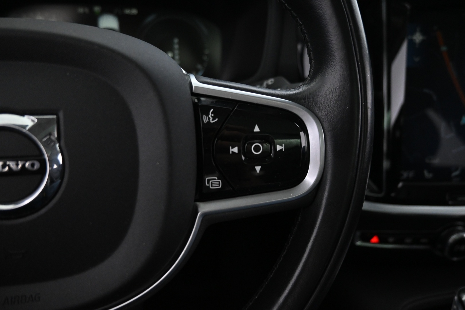 VOLVO V60 2019