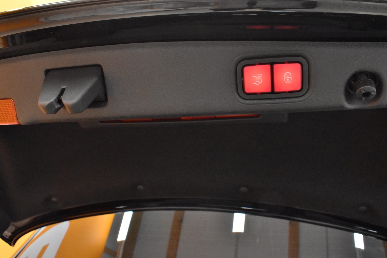 MERCEDES-BENZ E 2021