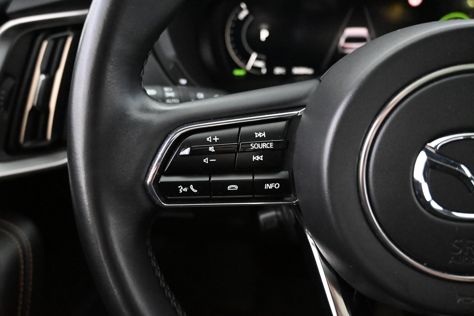 MAZDA CX-80 2024