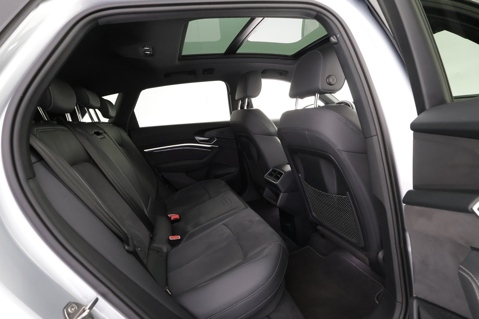 AUDI e-tron 2022