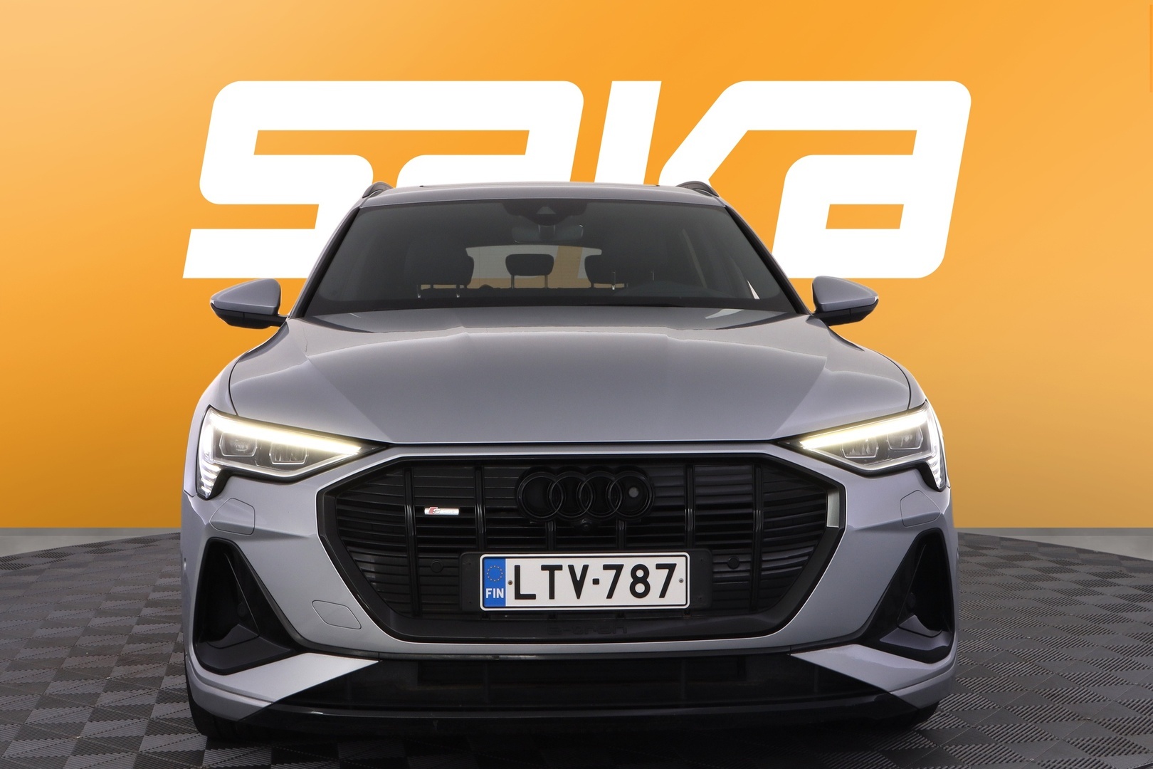 AUDI e-tron 2022