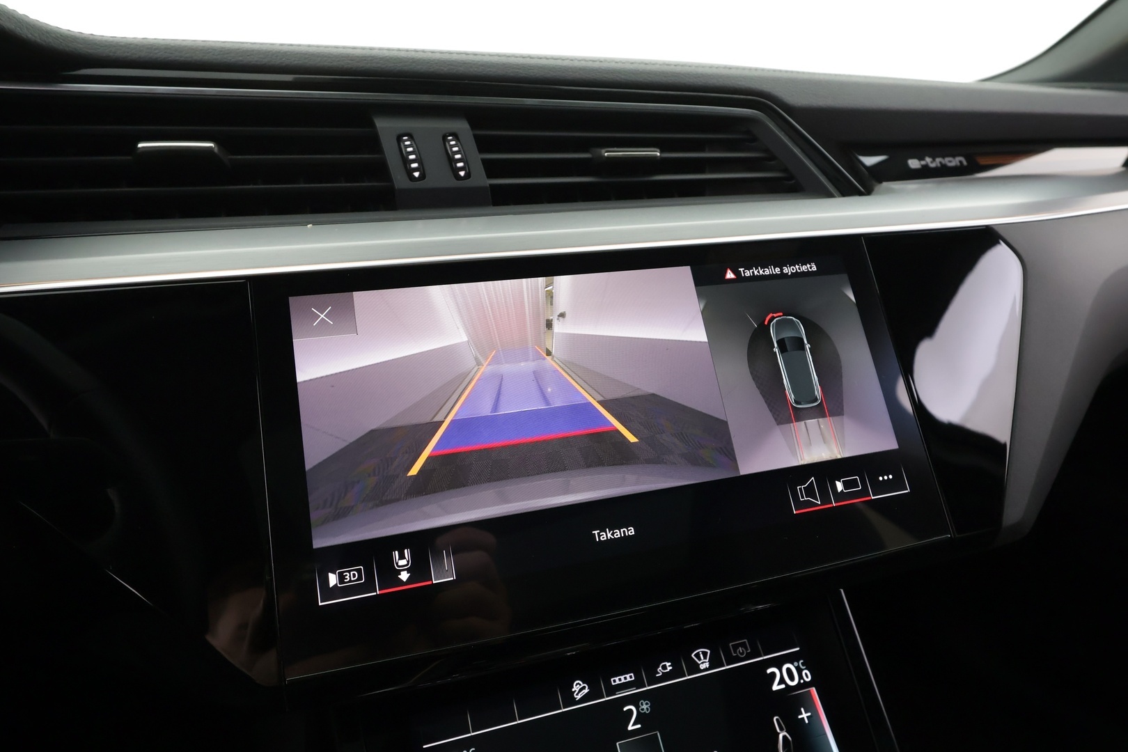 AUDI e-tron 2022